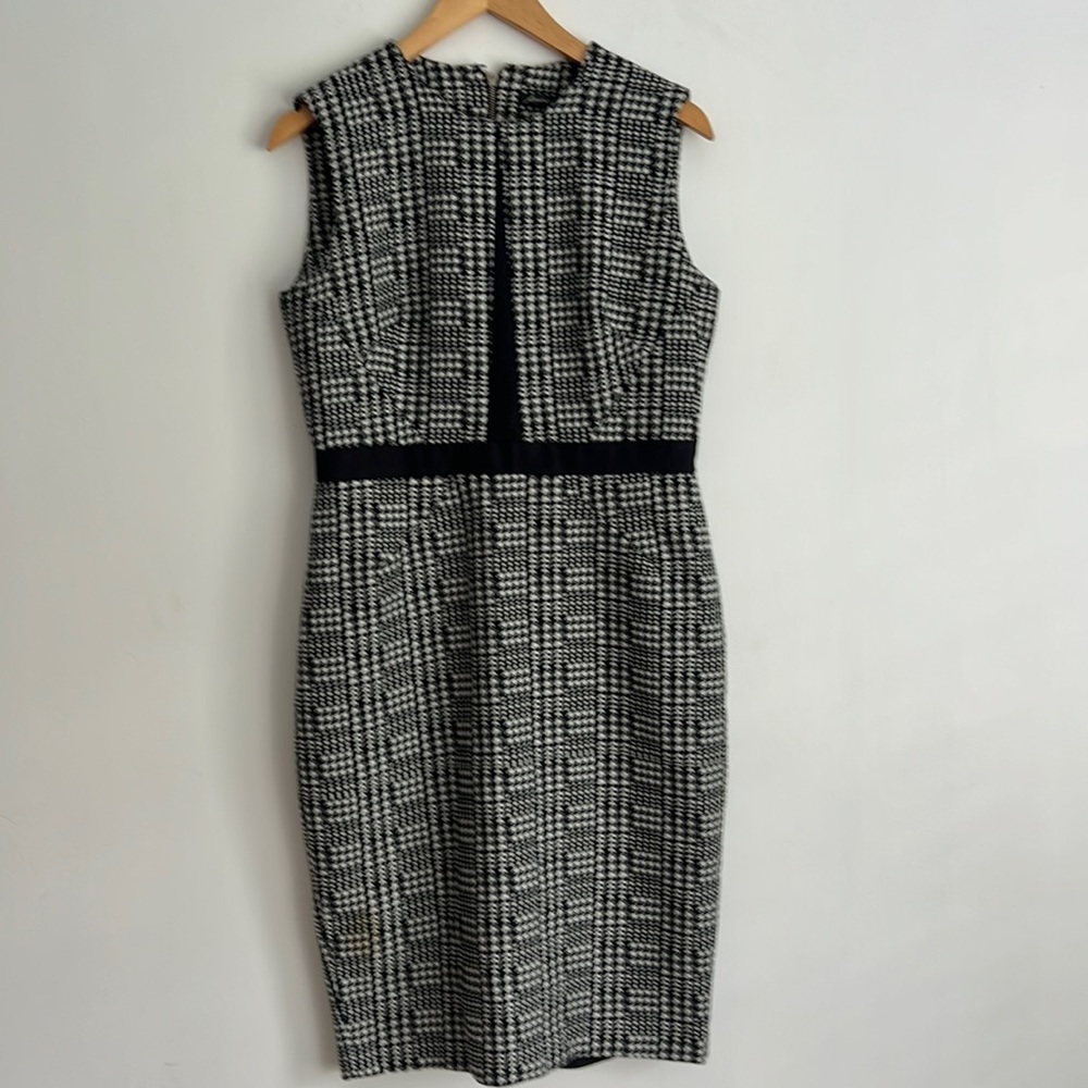 Sandra Angelazzi Sleeveless Pencil Dress Black and White